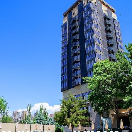 President Hotel By Hrazdan Hotel Cjsc Jerevan Eksteriør billede