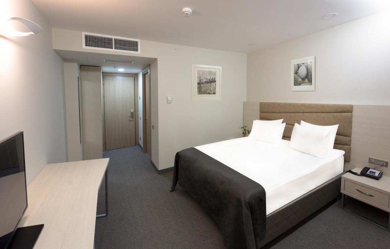 President Hotel By Hrazdan Hotel Cjsc Jerevan Eksteriør billede