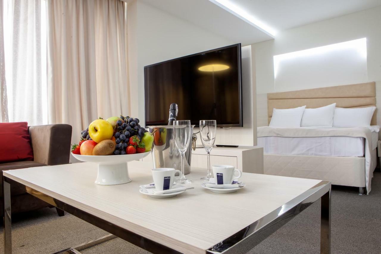 President Hotel By Hrazdan Hotel Cjsc Jerevan Eksteriør billede