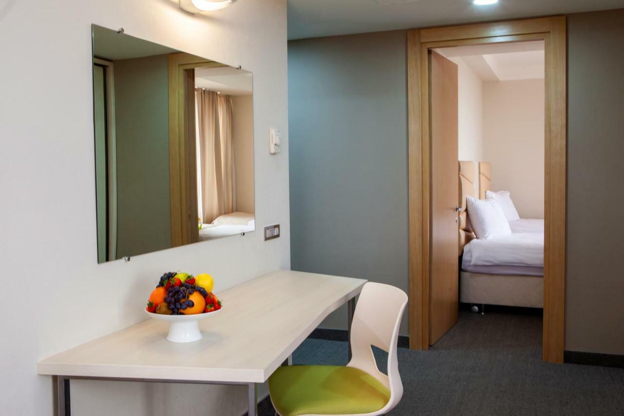 President Hotel By Hrazdan Hotel Cjsc Jerevan Eksteriør billede