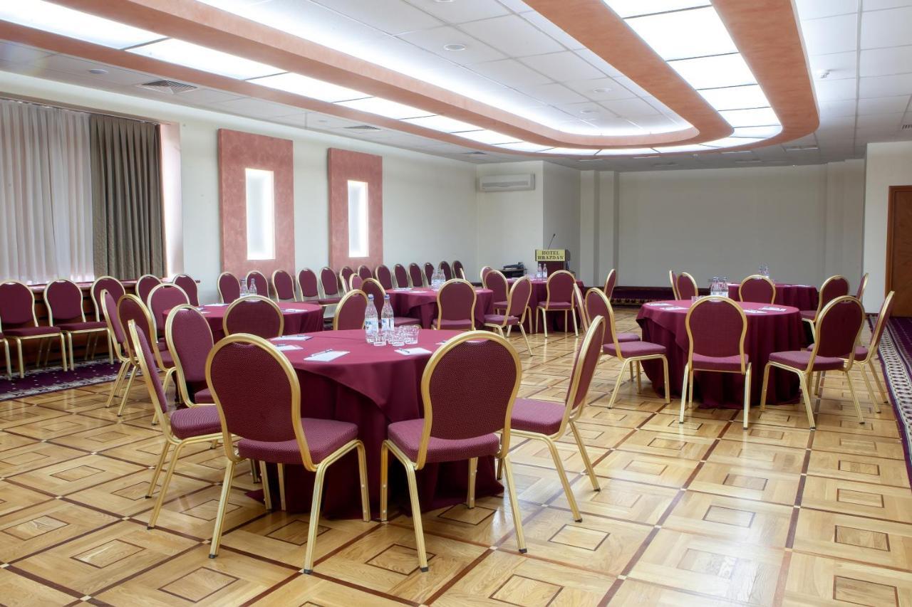 President Hotel By Hrazdan Hotel Cjsc Jerevan Eksteriør billede