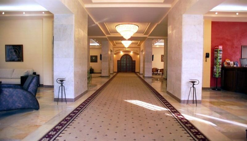 President Hotel By Hrazdan Hotel Cjsc Jerevan Eksteriør billede